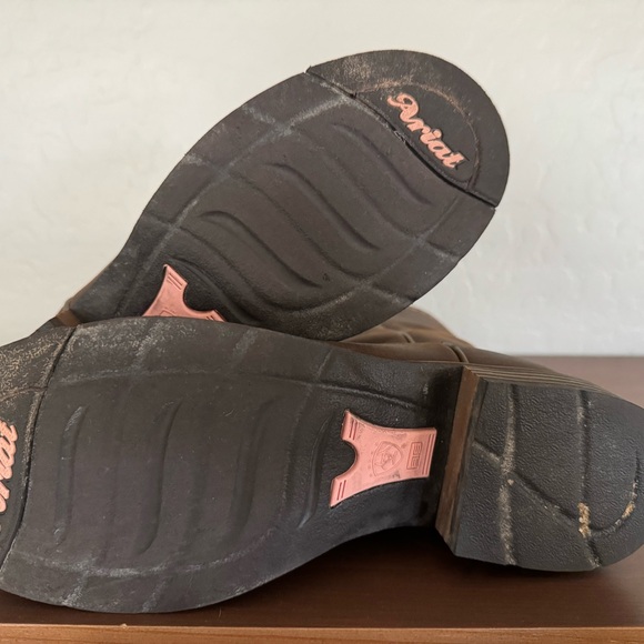 Ariat Boots size 9 - Picture 4 of 5